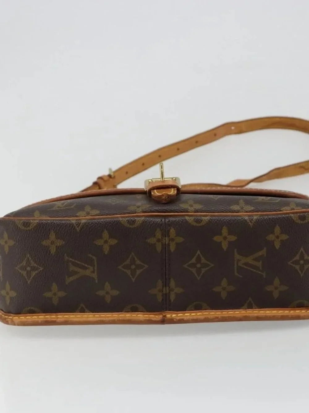 LOUIS VUITTON Monogram Sologne Shoulder Bag M42250 LV Auth fm5361